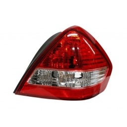 FARO TRASERO DER. (SEDAN) -TYC-