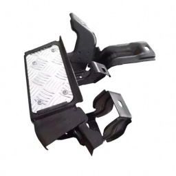 ESTRIBO DER. PARAGOLPE TRAS. -ORIGINAL-
