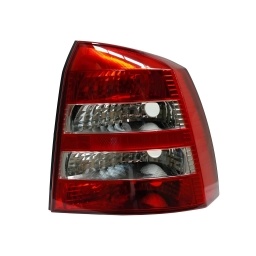 FARO TRASERO DER. (HATCH-BACK)