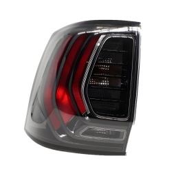 FARO TRASERO IZQ. (P21W)